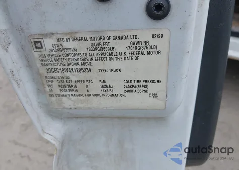 1999 Chevrolet Silverado 1500 z USA, uszkodzony, nr VIN 2GCEC19W4X1206334